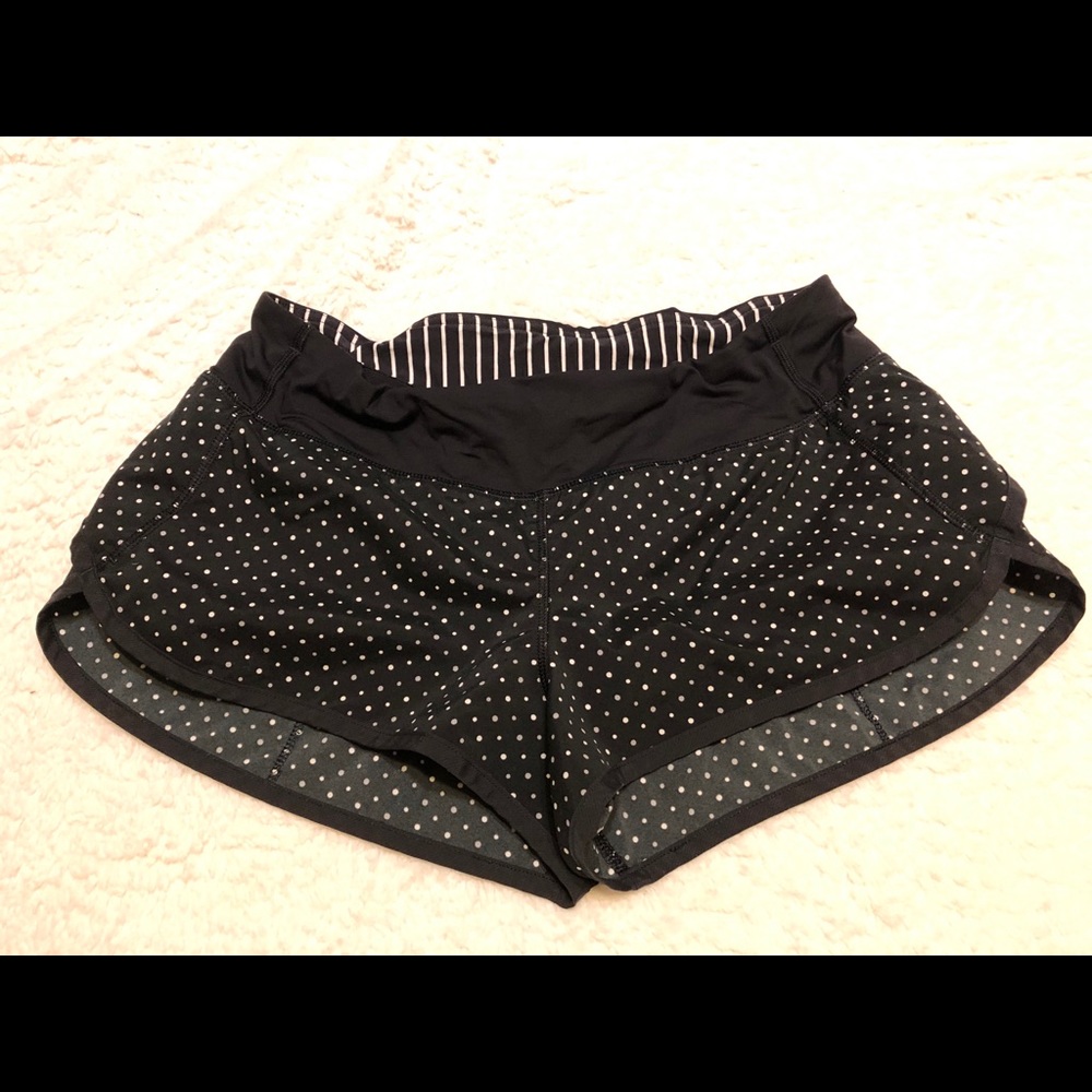 Lululemon speed shorts. SZ 6